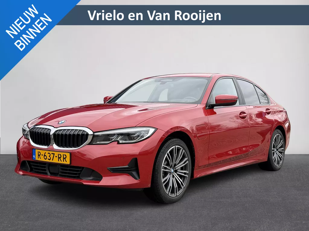 BMW 3-serie 330e High Executive | Harman Kardon | Leer + Memory | HUD | ACC | Stoelverw. ( Vestiging - Nieuwegein)