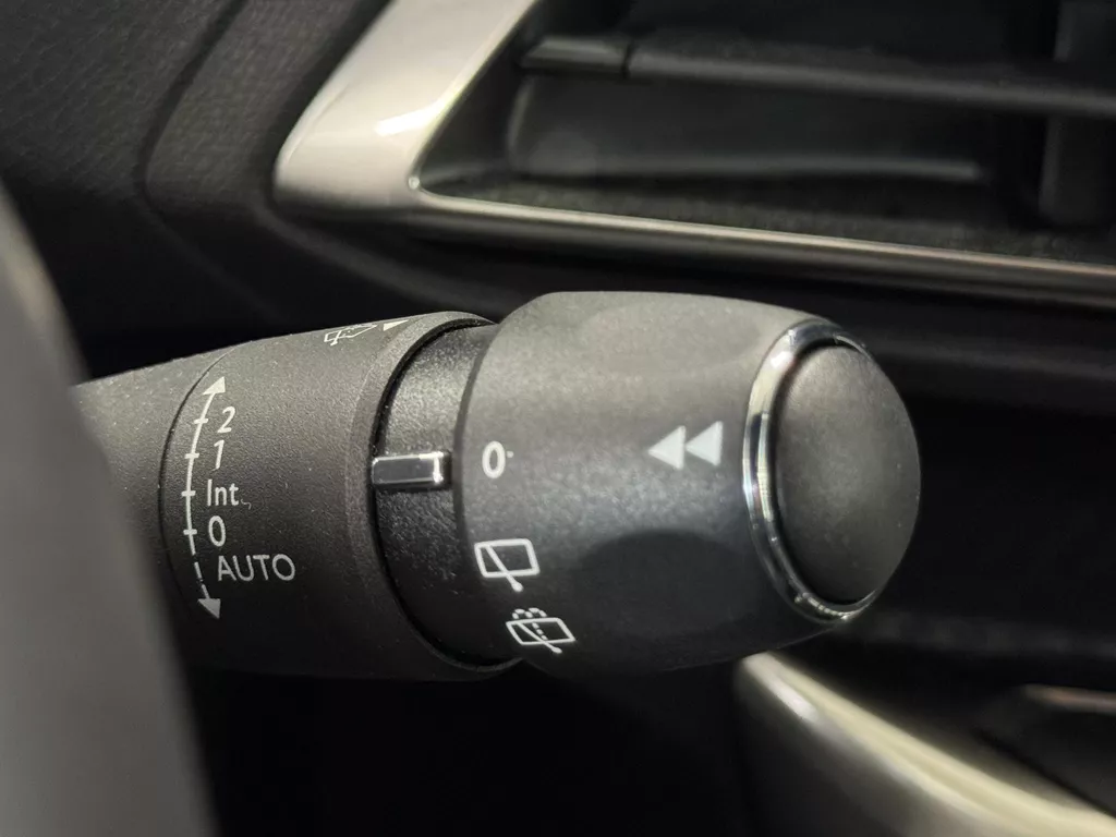 Peugeot 3008 1.6 HYbrid 180 Allure | Automaat | Carplay | Clima | Navi |Camera | Blindspot | Plug in Hybrid | ( Vestiging - Nieuwegein ) Peugeot 3008 1.6 HYbrid 180 Allure | Automaat | Carplay | Clima | Navi |Camera | Blindspot | Plug in Hybrid | ( Vestiging - Nieuwegein )