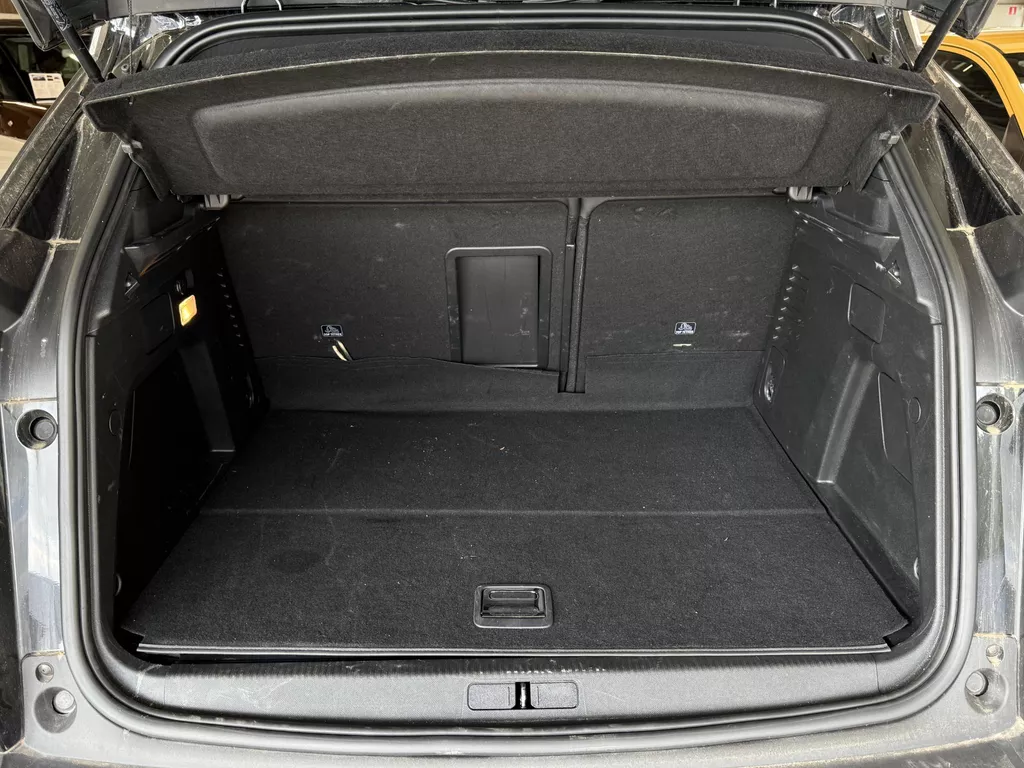 Peugeot 3008 1.6 HYbrid 180 Allure | Automaat | Carplay | Clima | Navi |Camera | Blindspot | Plug in Hybrid | ( Vestiging - Nieuwegein ) Peugeot 3008 1.6 HYbrid 180 Allure | Automaat | Carplay | Clima | Navi |Camera | Blindspot | Plug in Hybrid | ( Vestiging - Nieuwegein )