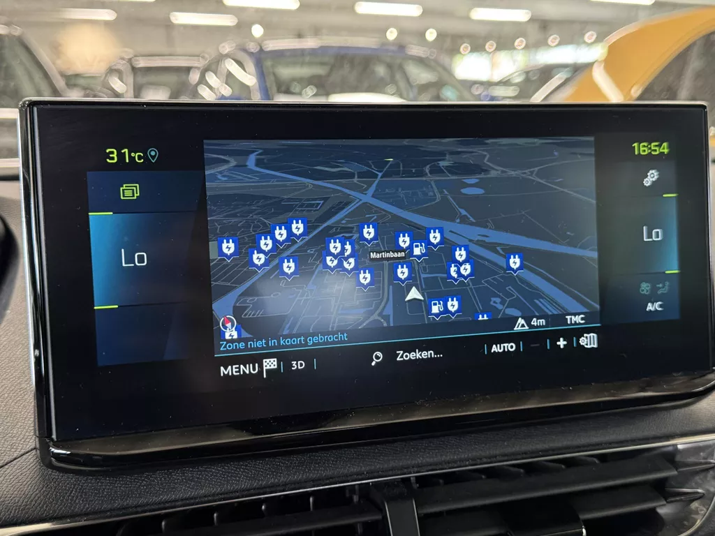 Peugeot 3008 1.6 HYbrid 180 Allure | Automaat | Carplay | Clima | Navi |Camera | Blindspot | Plug in Hybrid | ( Vestiging - Nieuwegein ) Peugeot 3008 1.6 HYbrid 180 Allure | Automaat | Carplay | Clima | Navi |Camera | Blindspot | Plug in Hybrid | ( Vestiging - Nieuwegein )