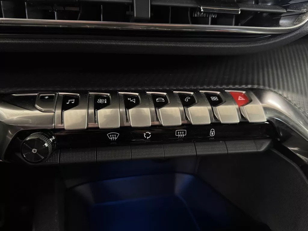 Peugeot 3008 1.6 HYbrid 180 Allure | Automaat | Carplay | Clima | Navi |Camera | Blindspot | Plug in Hybrid | ( Vestiging - Nieuwegein ) Peugeot 3008 1.6 HYbrid 180 Allure | Automaat | Carplay | Clima | Navi |Camera | Blindspot | Plug in Hybrid | ( Vestiging - Nieuwegein )