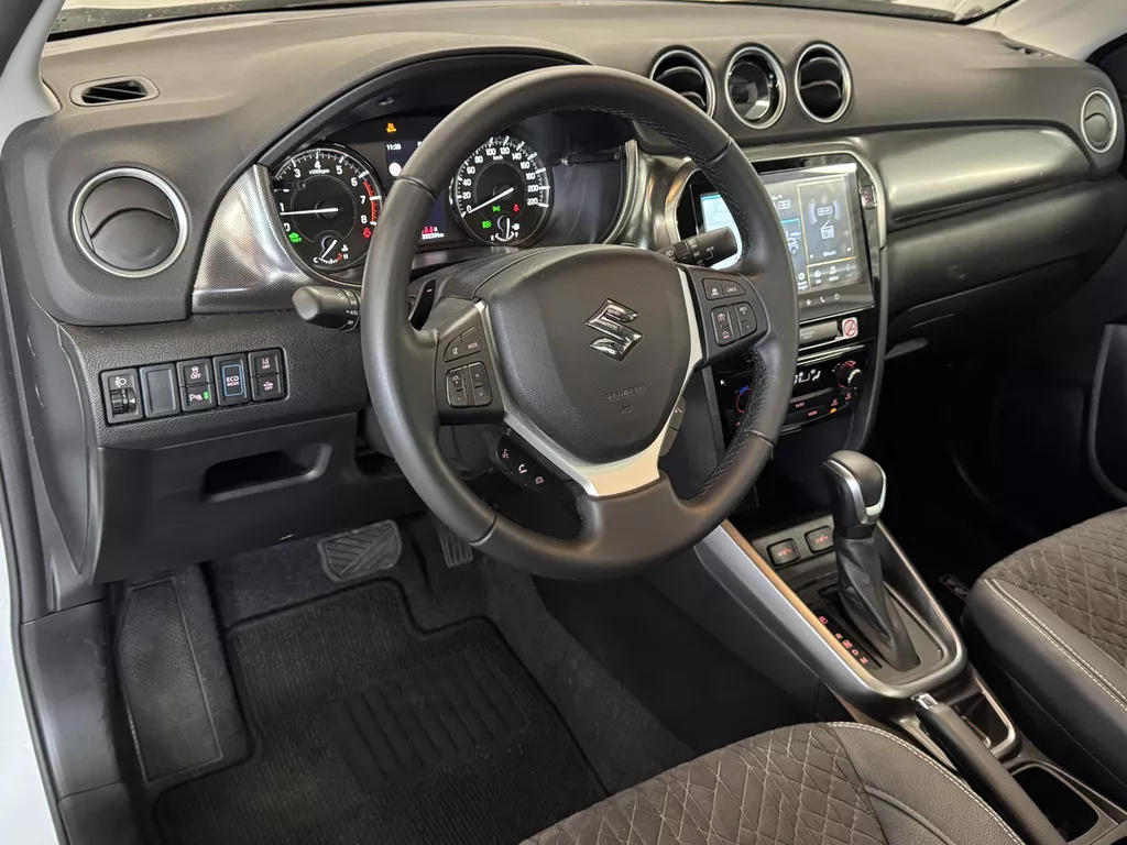 Suzuki Vitara 1.5 Hybrid Style | Automaat | Camera | Clima | Stoelverwarming voor | Pano | LM velgen | ( Vestiging - Nieuwegein ) Suzuki Vitara 1.5 Hybrid Style | Automaat | Camera | Clima | Stoelverwarming voor | Pano | LM velgen | ( Vestiging - Nieuwegein )
