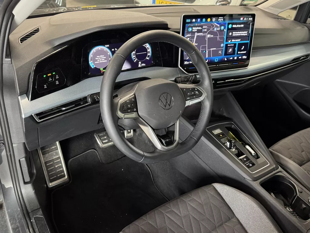 Volkswagen Golf 1.5 eTSI Goal | Automaat | Stoel / Stuurverwarming | ACC | Clima | Navi | PDC | Carplay | ( Vesteging - Nieuwegein ) Volkswagen Golf 1.5 eTSI Goal | Automaat | Stoel / Stuurverwarming | ACC | Clima | Navi | PDC | Carplay | ( Vesteging - Nieuwegein )