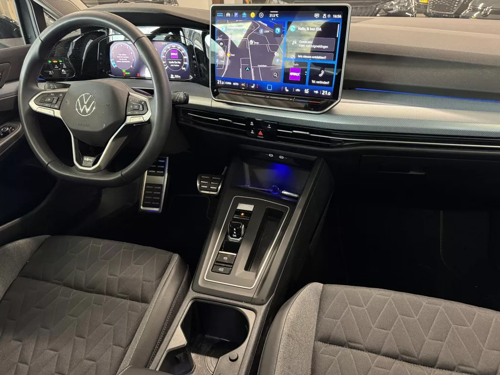 Volkswagen Golf 1.5 eTSI Goal | Automaat | Stoel / Stuurverwarming | ACC | Clima | Navi | PDC | Carplay | ( Vesteging - Nieuwegein ) Volkswagen Golf 1.5 eTSI Goal | Automaat | Stoel / Stuurverwarming | ACC | Clima | Navi | PDC | Carplay | ( Vesteging - Nieuwegein )