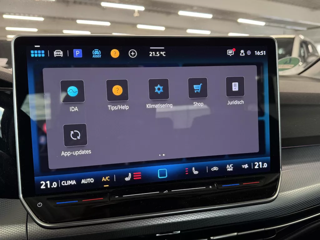 Volkswagen Golf 1.5 eTSI Goal | Automaat | Stoel / Stuurverwarming | ACC | Clima | Navi | PDC | Carplay | ( Vesteging - Nieuwegein ) Volkswagen Golf 1.5 eTSI Goal | Automaat | Stoel / Stuurverwarming | ACC | Clima | Navi | PDC | Carplay | ( Vesteging - Nieuwegein )