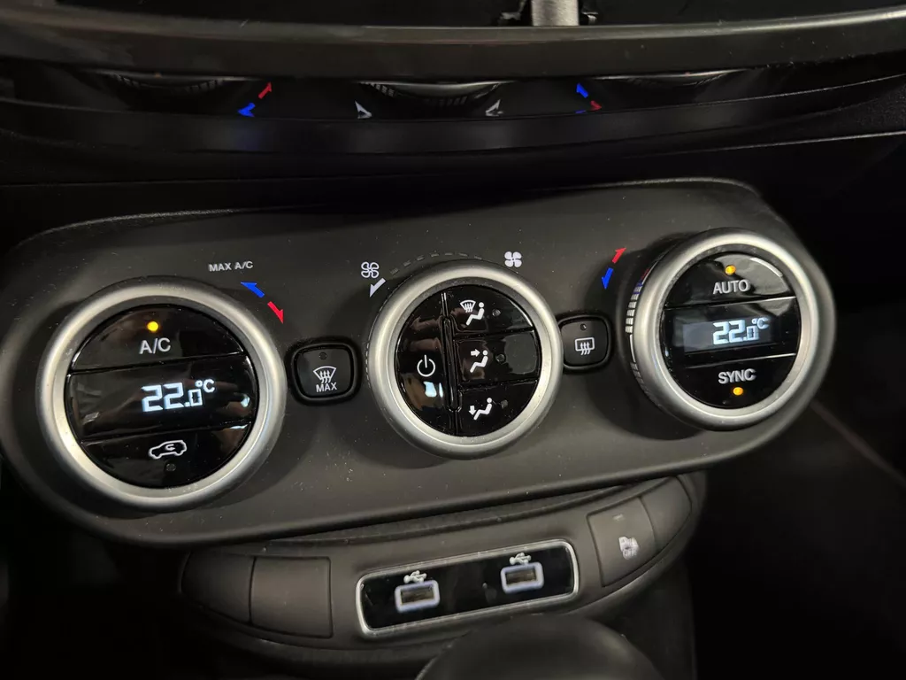 Fiat 500 X Cross 1.5 Hybrid Sport Cabrio | Automaat | Airco-Ecc | Navigatie | LED-lichtpakket | PDC | LM-Velgen ( Vesteging - Nieuwegein ) Fiat 500 X Cross 1.5 Hybrid Sport Cabrio | Automaat | Airco-Ecc | Navigatie | LED-lichtpakket | PDC | LM-Velgen ( Vesteging - Nieuwegein )