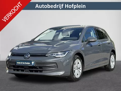Volkswagen Golf 1.5 TSI Life  | &euro; 1.000 INRUILPREMIE| 17&quot;LM-Velgen| LED Verlichting | Stuur/Stoelverwarming | Apple Carplay/Android Auto | Climate Control | Digitaal Dashboard | Keyless Entry/Start/ Parkeer Sensoren ( Vestiging - Vianen Tel:0347-371248 )