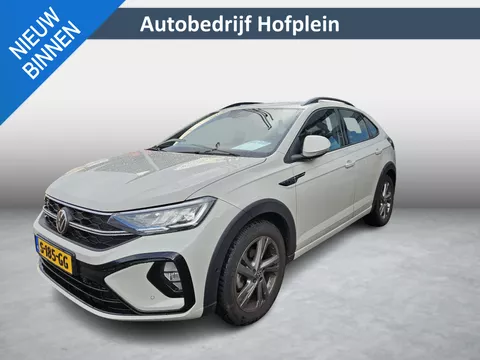 Volkswagen Taigo 1.0 TSI R-Line Business Automaat | LM-Velgen | Car-play | Digitaal dashboard | Dakrail | Trekhaak ( Vestiging Vianen Tel: 0347-371248 ) Volkswagen Taigo 1.0 TSI R-Line Business Automaat | LM-Velgen | Car-play | Digitaal dashboard | Dakrail | Trekhaak ( Vestiging Vianen Tel: 0347-371248 )