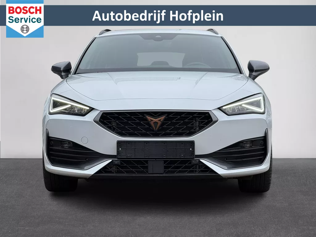 CUPRA Leon Sportstourer 1.5 eTSI Automaat Business Edition | Panorama Schuifdak | Navigatie | Climate Control | LED Verlichting | 18"Lmv | Camera | Keyless Go | Apple Carplay/Android Auto  ( Vestiging - Vianen ) CUPRA Leon Sportstourer 1.5 eTSI Automaat Business Edition | Panorama Schuifdak | Navigatie | Climate Control | LED Verlichting | 18"Lmv | Camera | Keyless Go | Apple Carplay/Android Auto  ( Vestiging - Vianen )
