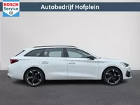 CUPRA Leon Sportstourer 1.5 eTSI Automaat Business Edition | Panorama Schuifdak | Navigatie | Climate Control | LED Verlichting | 18"Lmv | Camera | Keyless Go | Apple Carplay/Android Auto  ( Vestiging - Vianen ) Foto