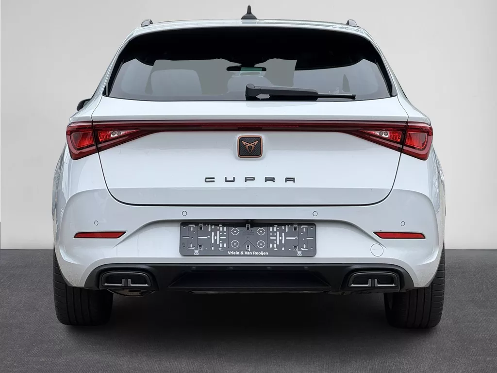 CUPRA Leon Sportstourer 1.5 eTSI Automaat Business Edition | Panorama Schuifdak | Navigatie | Climate Control | LED Verlichting | 18"Lmv | Camera | Keyless Go | Apple Carplay/Android Auto  ( Vestiging - Vianen ) CUPRA Leon Sportstourer 1.5 eTSI Automaat Business Edition | Panorama Schuifdak | Navigatie | Climate Control | LED Verlichting | 18"Lmv | Camera | Keyless Go | Apple Carplay/Android Auto  ( Vestiging - Vianen )
