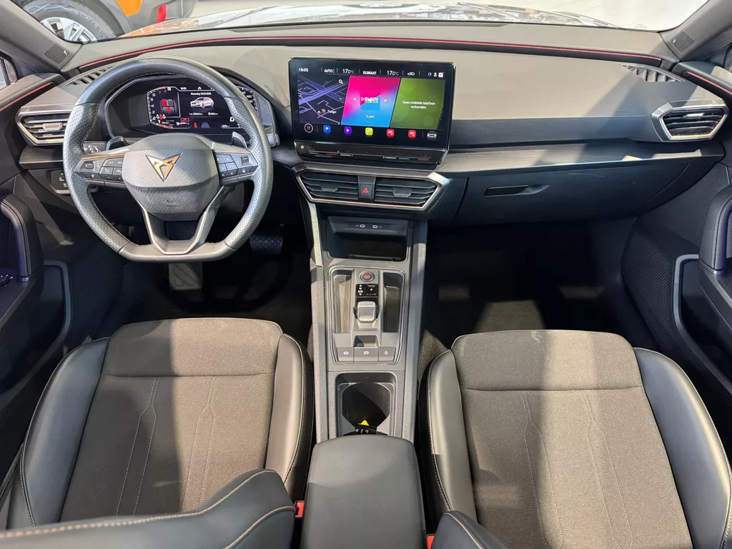 CUPRA Leon Sportstourer 1.5 eTSI Automaat Business Edition | Panorama Schuifdak | Navigatie | Climate Control | LED Verlichting | 18"Lmv | Camera | Keyless Go | Apple Carplay/Android Auto  ( Vestiging - Vianen ) CUPRA Leon Sportstourer 1.5 eTSI Automaat Business Edition | Panorama Schuifdak | Navigatie | Climate Control | LED Verlichting | 18"Lmv | Camera | Keyless Go | Apple Carplay/Android Auto  ( Vestiging - Vianen )