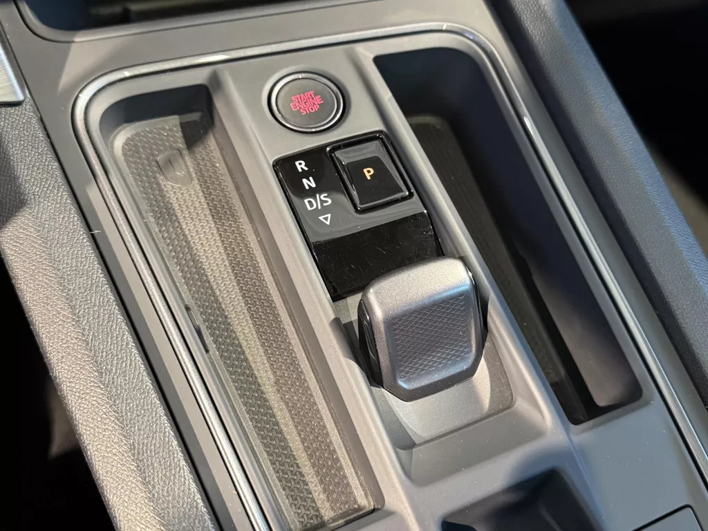 CUPRA Leon Sportstourer 1.5 eTSI Automaat Business Edition | Panorama Schuifdak | Navigatie | Climate Control | LED Verlichting | 18"Lmv | Camera | Keyless Go | Apple Carplay/Android Auto  ( Vestiging - Vianen ) CUPRA Leon Sportstourer 1.5 eTSI Automaat Business Edition | Panorama Schuifdak | Navigatie | Climate Control | LED Verlichting | 18"Lmv | Camera | Keyless Go | Apple Carplay/Android Auto  ( Vestiging - Vianen )