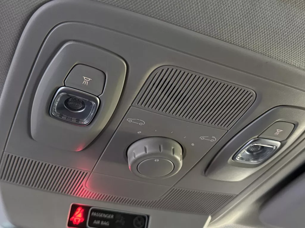 Renault Mégane 1.6 TCe 205pk Automaat GT | RS Drive | 4Control | Bose Soundsystem | Panorama Schuif/Kantel dak | Full Map Navigatie | Camera | Bluetooth | Parkeersensoren voor en Achter | 2 keer LMV | NAP | (Vestiging - Vianen ) Renault Mégane 1.6 TCe 205pk Automaat GT | RS Drive | 4Control | Bose Soundsystem | Panorama Schuif/Kantel dak | Full Map Navigatie | Camera | Bluetooth | Parkeersensoren voor en Achter | 2 keer LMV | NAP | (Vestiging - Vianen )