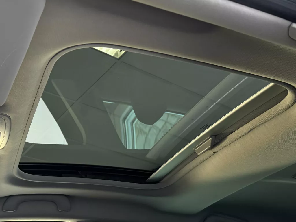 Renault Mégane 1.6 TCe 205pk Automaat GT | RS Drive | 4Control | Bose Soundsystem | Panorama Schuif/Kantel dak | Full Map Navigatie | Camera | Bluetooth | Parkeersensoren voor en Achter | 2 keer LMV | NAP | (Vestiging - Vianen ) Renault Mégane 1.6 TCe 205pk Automaat GT | RS Drive | 4Control | Bose Soundsystem | Panorama Schuif/Kantel dak | Full Map Navigatie | Camera | Bluetooth | Parkeersensoren voor en Achter | 2 keer LMV | NAP | (Vestiging - Vianen )