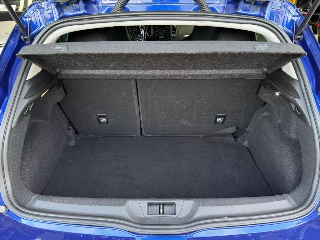 Renault Mégane 1.6 TCe 205pk Automaat GT | RS Drive | 4Control | Bose Soundsystem | Panorama Schuif/Kantel dak | Full Map Navigatie | Camera | Bluetooth | Parkeersensoren voor en Achter | 2 keer LMV | NAP | (Vestiging - Vianen ) Renault Mégane 1.6 TCe 205pk Automaat GT | RS Drive | 4Control | Bose Soundsystem | Panorama Schuif/Kantel dak | Full Map Navigatie | Camera | Bluetooth | Parkeersensoren voor en Achter | 2 keer LMV | NAP | (Vestiging - Vianen )