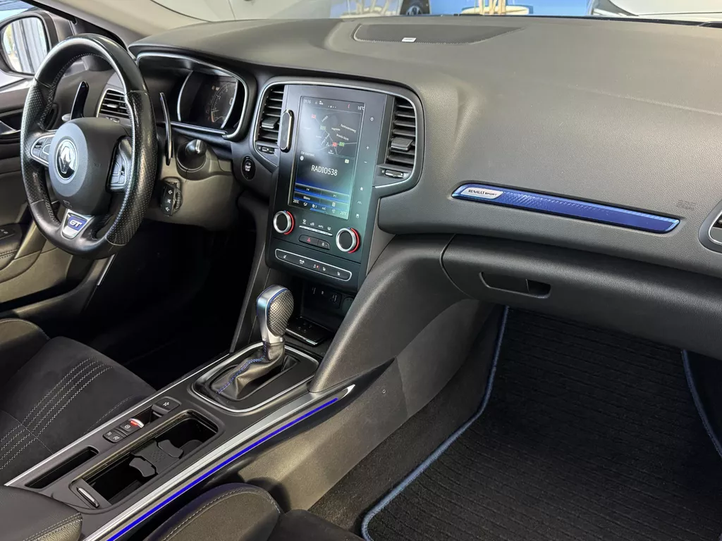 Renault Mégane 1.6 TCe 205pk Automaat GT | RS Drive | 4Control | Bose Soundsystem | Panorama Schuif/Kantel dak | Full Map Navigatie | Camera | Bluetooth | Parkeersensoren voor en Achter | 2 keer LMV | NAP | (Vestiging - Vianen ) Renault Mégane 1.6 TCe 205pk Automaat GT | RS Drive | 4Control | Bose Soundsystem | Panorama Schuif/Kantel dak | Full Map Navigatie | Camera | Bluetooth | Parkeersensoren voor en Achter | 2 keer LMV | NAP | (Vestiging - Vianen )