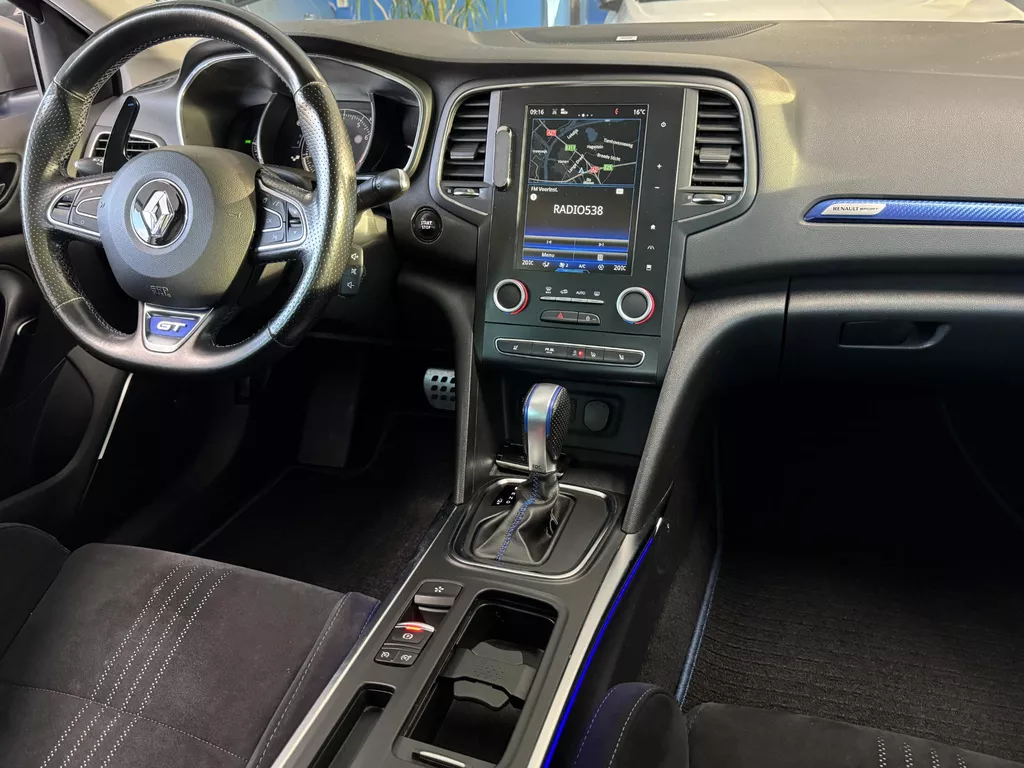 Renault Mégane 1.6 TCe 205pk Automaat GT | RS Drive | 4Control | Bose Soundsystem | Panorama Schuif/Kantel dak | Full Map Navigatie | Camera | Bluetooth | Parkeersensoren voor en Achter | 2 keer LMV | NAP | (Vestiging - Vianen ) Renault Mégane 1.6 TCe 205pk Automaat GT | RS Drive | 4Control | Bose Soundsystem | Panorama Schuif/Kantel dak | Full Map Navigatie | Camera | Bluetooth | Parkeersensoren voor en Achter | 2 keer LMV | NAP | (Vestiging - Vianen )