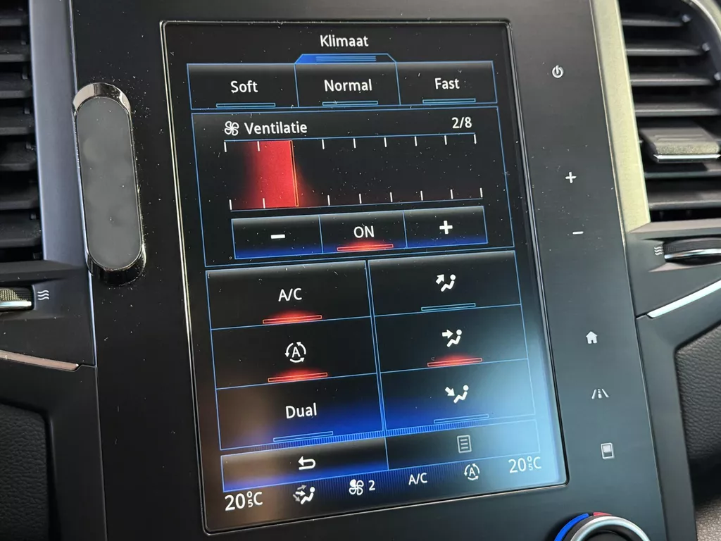 Renault Mégane 1.6 TCe 205pk Automaat GT | RS Drive | 4Control | Bose Soundsystem | Panorama Schuif/Kantel dak | Full Map Navigatie | Camera | Bluetooth | Parkeersensoren voor en Achter | 2 keer LMV | NAP | (Vestiging - Vianen ) Renault Mégane 1.6 TCe 205pk Automaat GT | RS Drive | 4Control | Bose Soundsystem | Panorama Schuif/Kantel dak | Full Map Navigatie | Camera | Bluetooth | Parkeersensoren voor en Achter | 2 keer LMV | NAP | (Vestiging - Vianen )