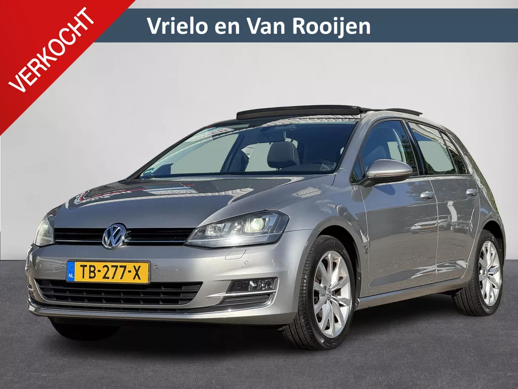 Volkswagen Golf 1.4 TSI ACT Highline | Automaat | PDC | Stoelverwarming | Bluetooth audio | Clima | Pano | Trekhaak | ( Vesteging - Nieuwegein )