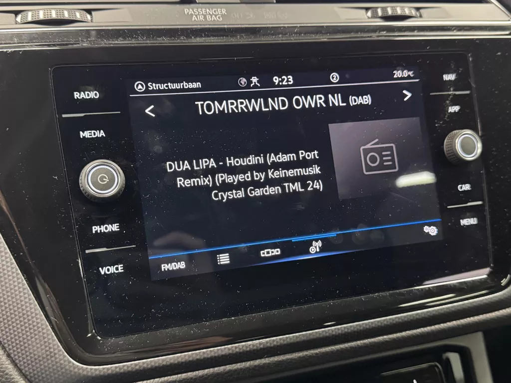 Volkswagen Touran 1.5 TSI Active 7 Persoons | Climate Control | Virtual Cockpit | Cruise Control | Navigatie | Apple Carplay/Android Auto | Stoelverwarming | Dodehoek detectie | ( Vestiging - Vianen Tel: 0347-371248 ) Volkswagen Touran 1.5 TSI Active 7 Persoons | Climate Control | Virtual Cockpit | Cruise Control | Navigatie | Apple Carplay/Android Auto | Stoelverwarming | Dodehoek detectie | ( Vestiging - Vianen Tel: 0347-371248 )