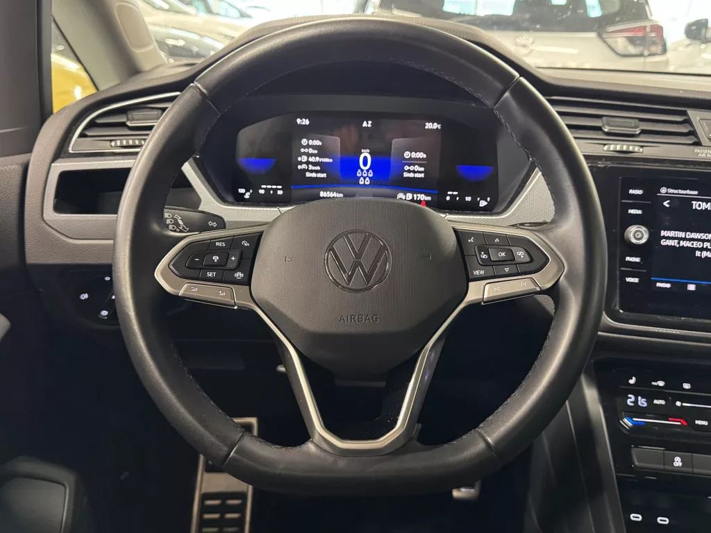 Volkswagen Touran 1.5 TSI Active 7 Persoons | Climate Control | Virtual Cockpit | Cruise Control | Navigatie | Apple Carplay/Android Auto | Stoelverwarming | Dodehoek detectie | ( Vestiging - Vianen Tel: 0347-371248 ) Volkswagen Touran 1.5 TSI Active 7 Persoons | Climate Control | Virtual Cockpit | Cruise Control | Navigatie | Apple Carplay/Android Auto | Stoelverwarming | Dodehoek detectie | ( Vestiging - Vianen Tel: 0347-371248 )