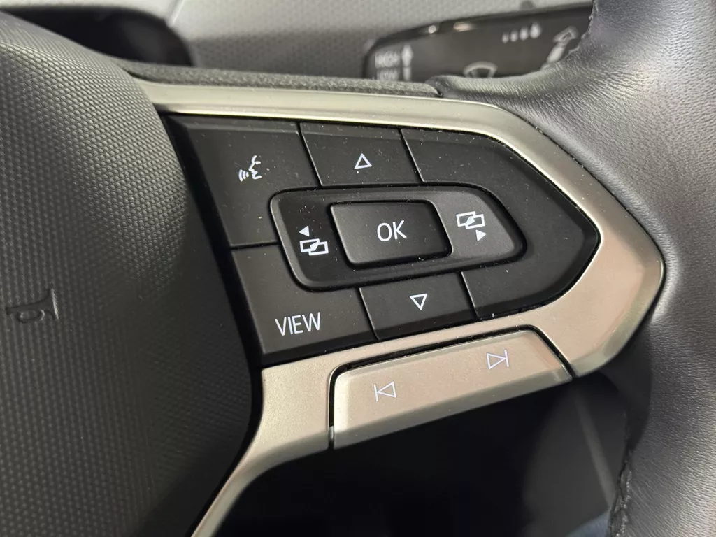 Volkswagen Touran 1.5 TSI Active 7 Persoons | Climate Control | Virtual Cockpit | Cruise Control | Navigatie | Apple Carplay/Android Auto | Stoelverwarming | Dodehoek detectie | ( Vestiging - Vianen Tel: 0347-371248 ) Volkswagen Touran 1.5 TSI Active 7 Persoons | Climate Control | Virtual Cockpit | Cruise Control | Navigatie | Apple Carplay/Android Auto | Stoelverwarming | Dodehoek detectie | ( Vestiging - Vianen Tel: 0347-371248 )