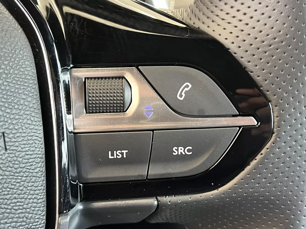 Peugeot 208 1.2 Hybrid 145 PK e-DCS6 GT | Apple Carplay/Android Auto | Camera | Cruise Control | LED Verlichting | Half-Leer | Parkeer Sensoren | 17"Lichtmetalen velgen | Keyless Entry ( Vestiging - Vianen ) Peugeot 208 1.2 Hybrid 145 PK e-DCS6 GT | Apple Carplay/Android Auto | Camera | Cruise Control | LED Verlichting | Half-Leer | Parkeer Sensoren | 17"Lichtmetalen velgen | Keyless Entry ( Vestiging - Vianen )