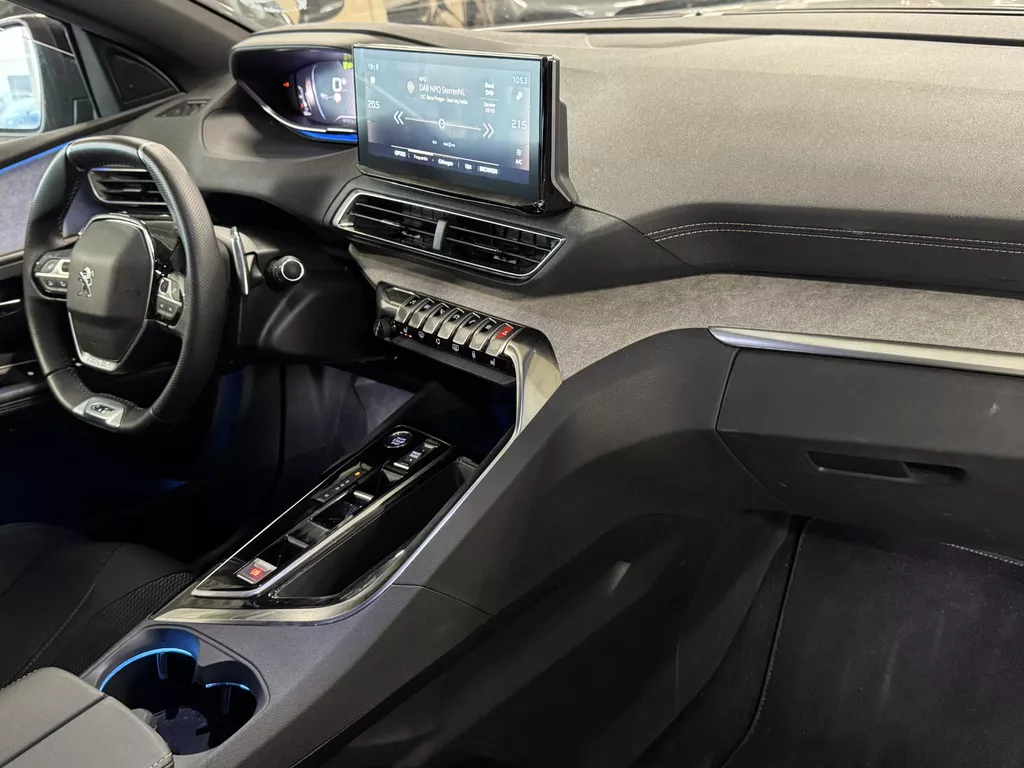 Peugeot 3008 1.2 Hybrid 145 GT | ACC | 360 Camera | Clima | Stoelverw. | Navi | Sportstoelen ( Vestiging - Nieuwegein ) Peugeot 3008 1.2 Hybrid 145 GT | ACC | 360 Camera | Clima | Stoelverw. | Navi | Sportstoelen ( Vestiging - Nieuwegein )