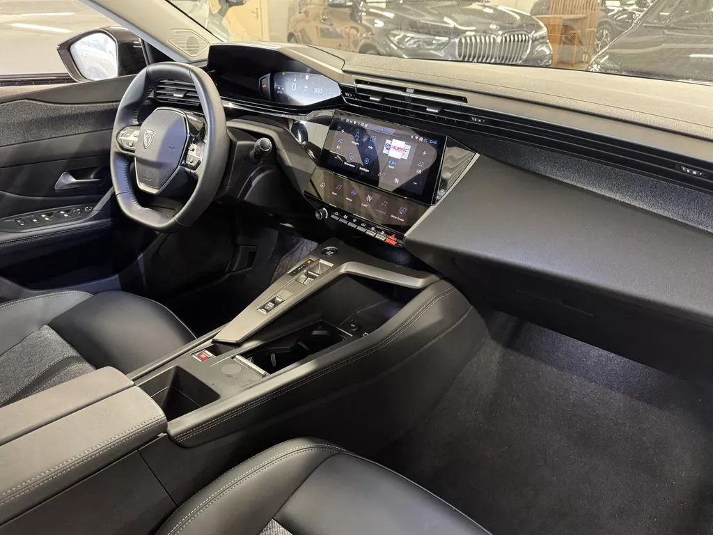 Peugeot 408 1.2 PureTech Allure 130pk Automaat | Navigatie | Climate Control | Digitaal Dashboard| ParkeerSensoren | Apple Carplay/Android Auto | LED Verlichting | Keyless entry ( Vestiging - Vianen Tel: 0347-371248 ) Peugeot 408 1.2 PureTech Allure 130pk Automaat | Navigatie | Climate Control | Digitaal Dashboard| ParkeerSensoren | Apple Carplay/Android Auto | LED Verlichting | Keyless entry ( Vestiging - Vianen Tel: 0347-371248 )