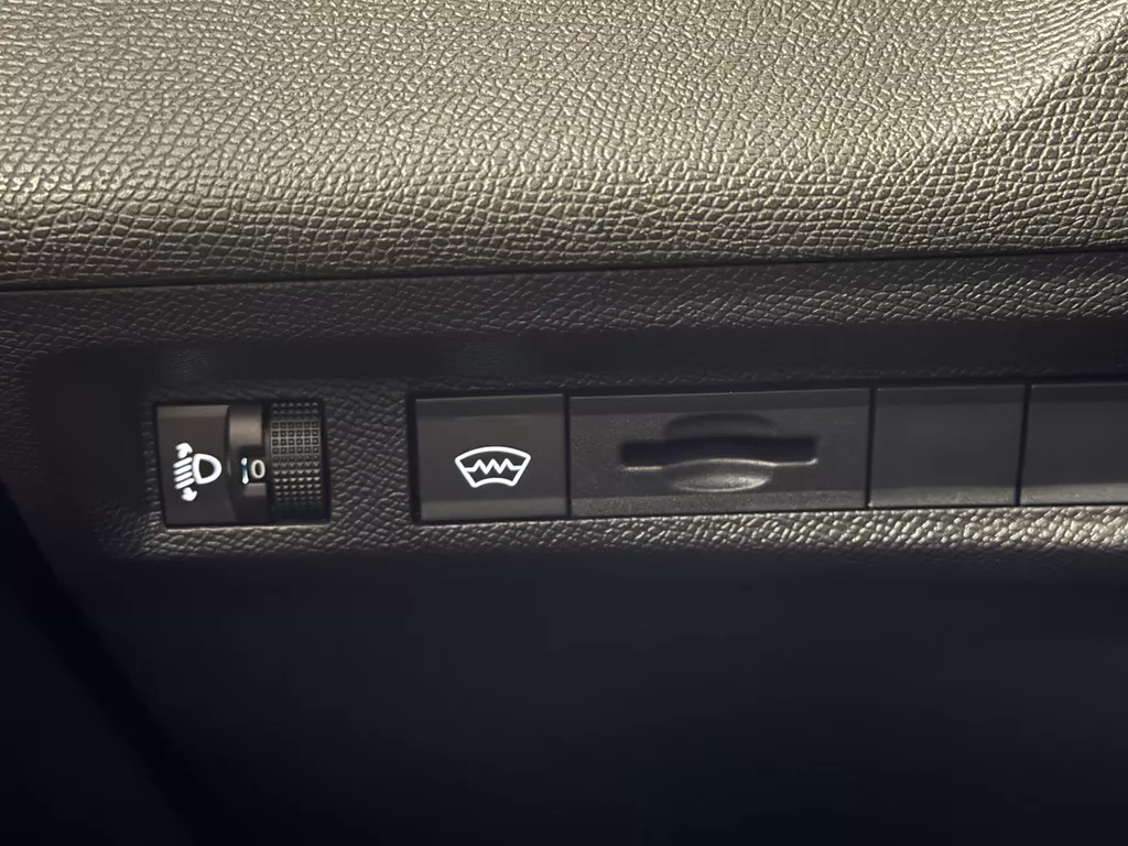 Peugeot 408 1.2 PureTech Allure 130pk Automaat | Navigatie | Climate Control | Digitaal Dashboard| ParkeerSensoren | Apple Carplay/Android Auto | LED Verlichting | Keyless entry ( Vestiging - Vianen Tel: 0347-371248 ) Peugeot 408 1.2 PureTech Allure 130pk Automaat | Navigatie | Climate Control | Digitaal Dashboard| ParkeerSensoren | Apple Carplay/Android Auto | LED Verlichting | Keyless entry ( Vestiging - Vianen Tel: 0347-371248 )