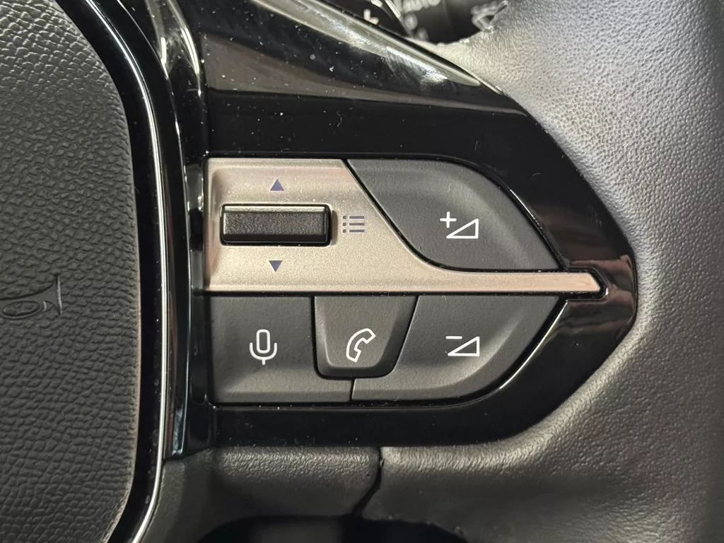 Peugeot 408 1.2 PureTech Allure 130pk Automaat | Navigatie | Climate Control | Digitaal Dashboard| ParkeerSensoren | Apple Carplay/Android Auto | LED Verlichting | Keyless entry ( Vestiging - Vianen Tel: 0347-371248 ) Peugeot 408 1.2 PureTech Allure 130pk Automaat | Navigatie | Climate Control | Digitaal Dashboard| ParkeerSensoren | Apple Carplay/Android Auto | LED Verlichting | Keyless entry ( Vestiging - Vianen Tel: 0347-371248 )