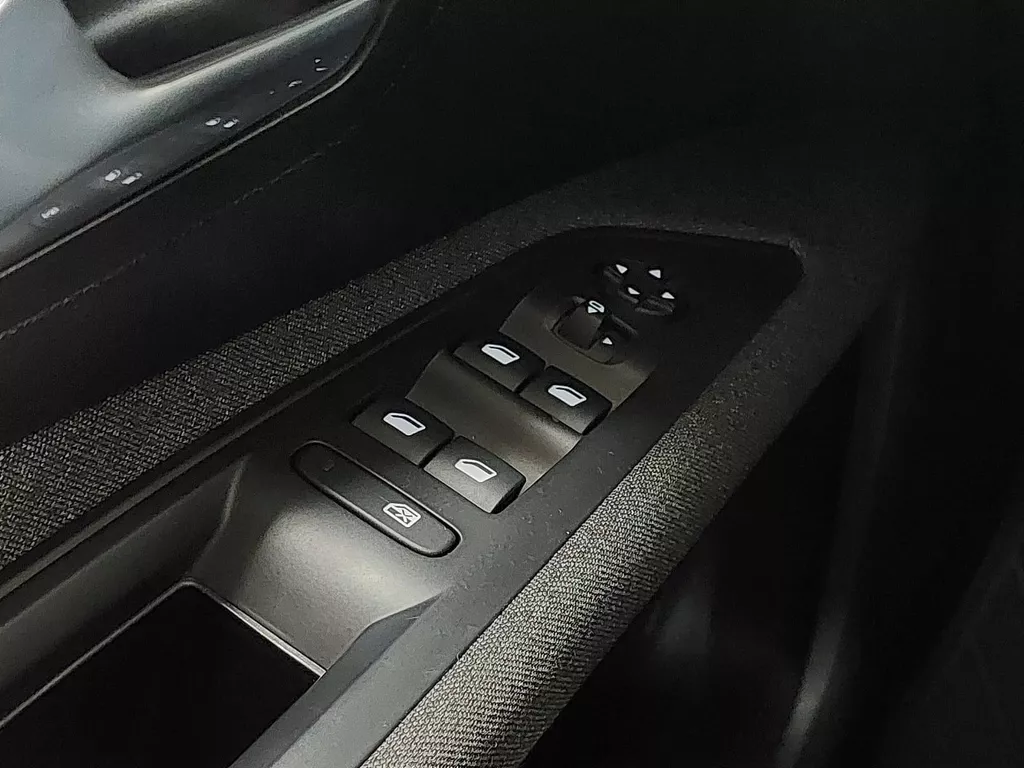 Peugeot 5008 1.2 PureTech Active 131PK | Automaat | Navigatie | LM-Velgen | Airco-Ecc | Camera+PDC | LED ( Vestiging - Nieuwegein ) Peugeot 5008 1.2 PureTech Active 131PK | Automaat | Navigatie | LM-Velgen | Airco-Ecc | Camera+PDC | LED ( Vestiging - Nieuwegein )