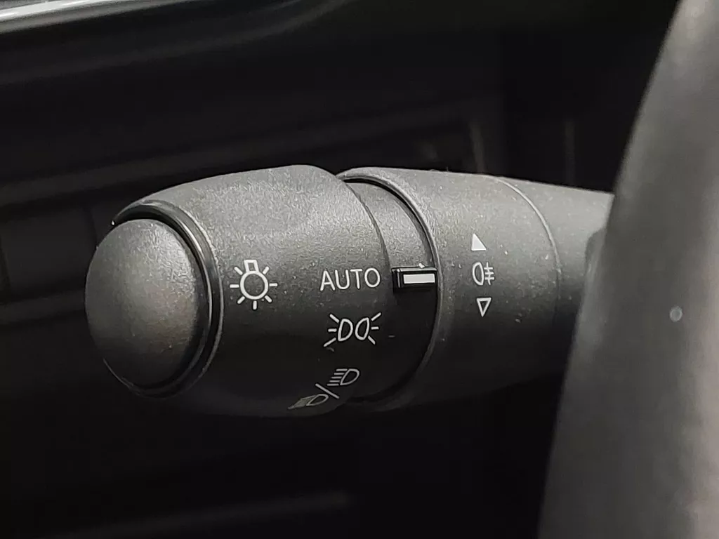 Peugeot 5008 1.2 PureTech Active 131PK | Automaat | Navigatie | LM-Velgen | Airco-Ecc | Camera+PDC | LED ( Vestiging - Nieuwegein ) Peugeot 5008 1.2 PureTech Active 131PK | Automaat | Navigatie | LM-Velgen | Airco-Ecc | Camera+PDC | LED ( Vestiging - Nieuwegein )