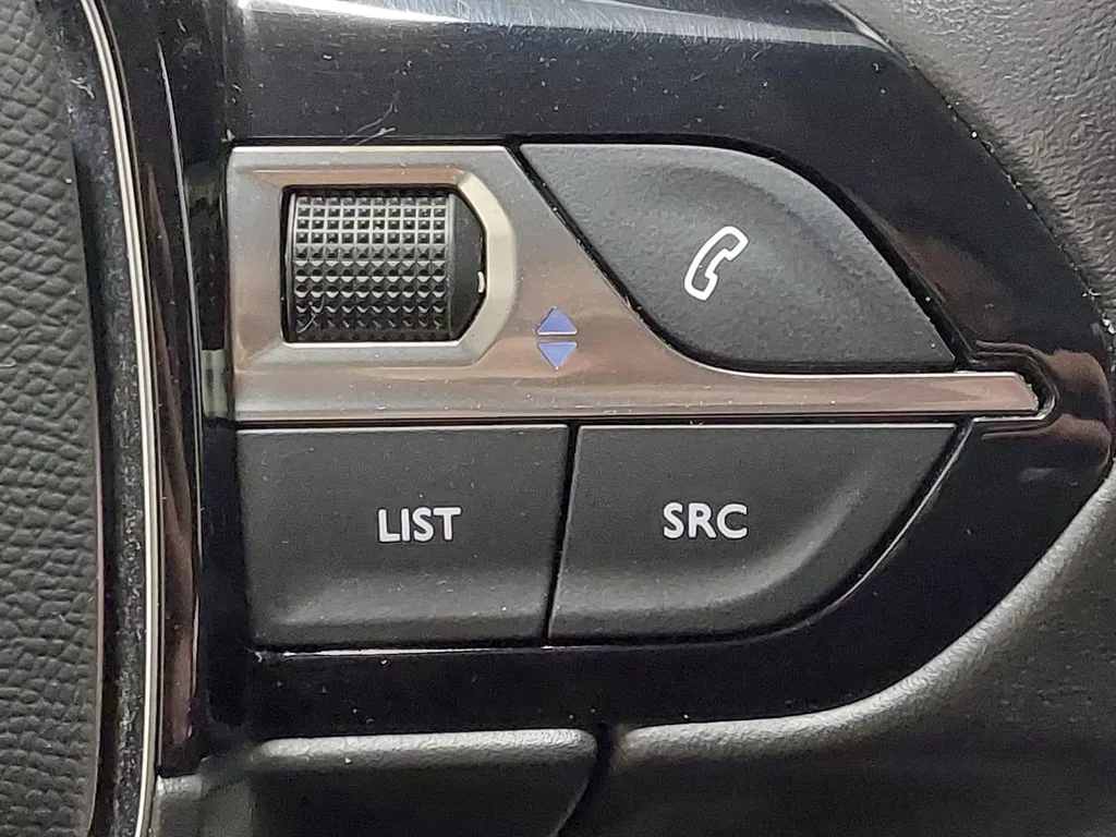 Peugeot 5008 1.2 PureTech Active 131PK | Automaat | Navigatie | LM-Velgen | Airco-Ecc | Camera+PDC | LED ( Vestiging - Nieuwegein ) Peugeot 5008 1.2 PureTech Active 131PK | Automaat | Navigatie | LM-Velgen | Airco-Ecc | Camera+PDC | LED ( Vestiging - Nieuwegein )