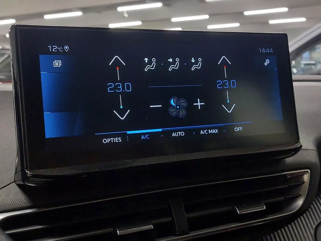 Peugeot 5008 1.2 PureTech Active 131PK | Automaat | Navigatie | LM-Velgen | Airco-Ecc | Camera+PDC | LED ( Vestiging - Nieuwegein ) Peugeot 5008 1.2 PureTech Active 131PK | Automaat | Navigatie | LM-Velgen | Airco-Ecc | Camera+PDC | LED ( Vestiging - Nieuwegein )