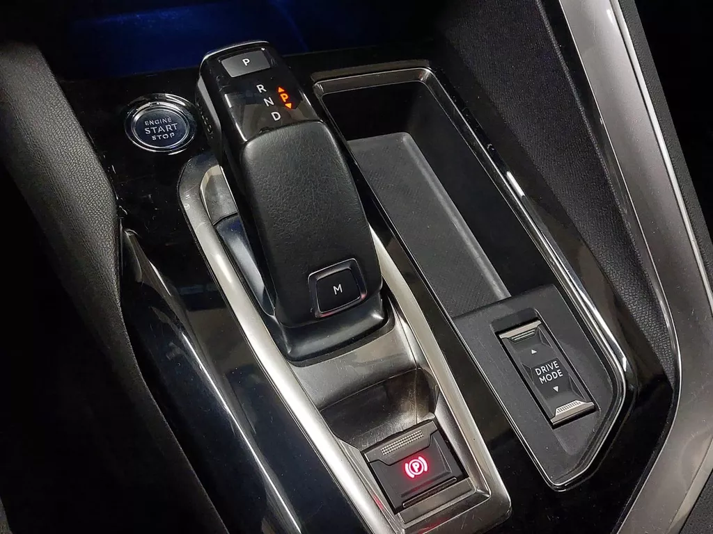 Peugeot 5008 1.2 PureTech Active 131PK | Automaat | Navigatie | LM-Velgen | Airco-Ecc | Camera+PDC | LED ( Vestiging - Nieuwegein ) Peugeot 5008 1.2 PureTech Active 131PK | Automaat | Navigatie | LM-Velgen | Airco-Ecc | Camera+PDC | LED ( Vestiging - Nieuwegein )