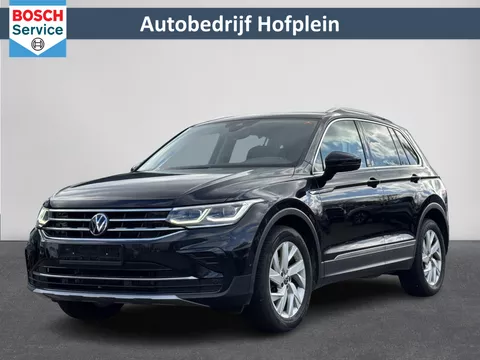 Volkswagen Tiguan 1.5 TSI Elegance Automaat 7 | Cruise control adaptief | Digitaal Dashboard | ACC | Carplay | Navi | Parkeersensor voor/achter | Winter-Pakket | 18" LM velgen| All Season banden ( Vestiging - Vianen ) Volkswagen Tiguan 1.5 TSI Elegance Automaat 7 | Cruise control adaptief | Digitaal Dashboard | ACC | Carplay | Navi | Parkeersensor voor/achter | Winter-Pakket | 18" LM velgen| All Season banden ( Vestiging - Vianen )