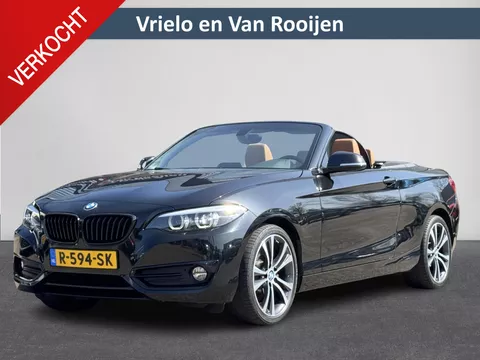 BMW 2-serie Cabrio 220i High Executive | Automaat | Airco | Cruise | Lederenstuurwiel | LM velgen | Navi | Voorstoelen verwarmd | ( Vestiging - Nieuwegein ) BMW 2-serie Cabrio 220i High Executive | Automaat | Airco | Cruise | Lederenstuurwiel | LM velgen | Navi | Voorstoelen verwarmd | ( Vestiging - Nieuwegein )