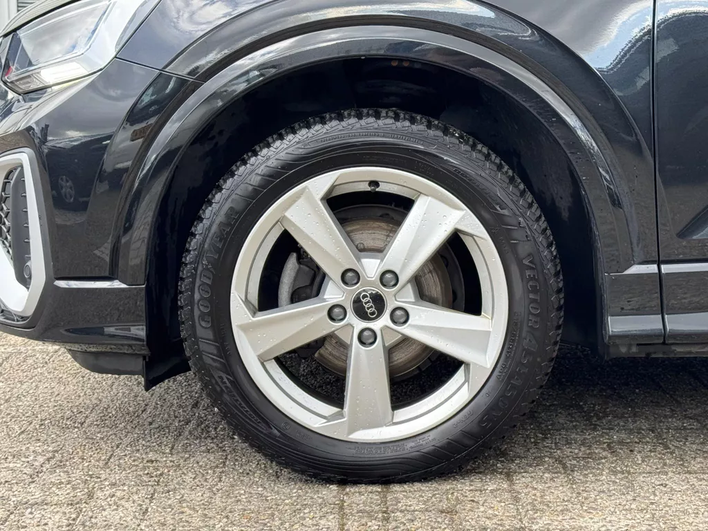 Audi Q2 35 TFSI S Edition | Camera | Airco | Navi | Extra getint glas | LM velgen | Verwarmde voorstoelen | LED - Kop / Achterlichten ( Vestiging - Nieuwegein ) Audi Q2 35 TFSI S Edition | Camera | Airco | Navi | Extra getint glas | LM velgen | Verwarmde voorstoelen | LED - Kop / Achterlichten ( Vestiging - Nieuwegein )