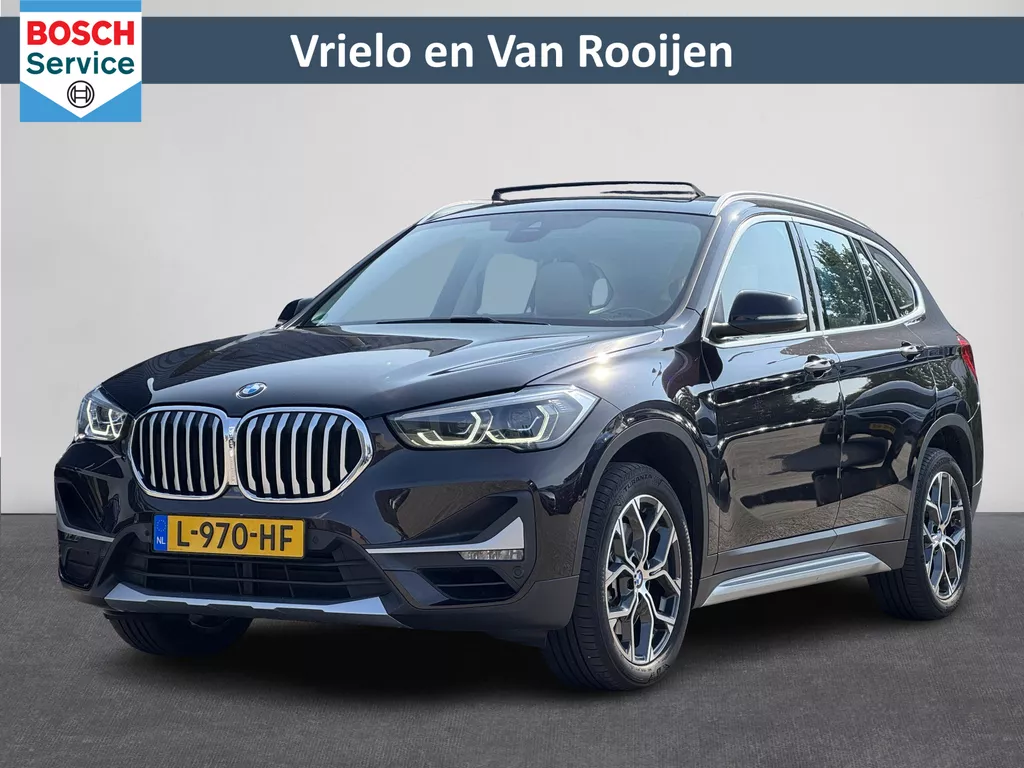 BMW X1 sDrive20i High Executive Edition | Pano | Navigatie | LED | Airco-Ecc | LM-Velgen |Stoelverwarming | Camera | ( Vestiging - Nieuwegein )