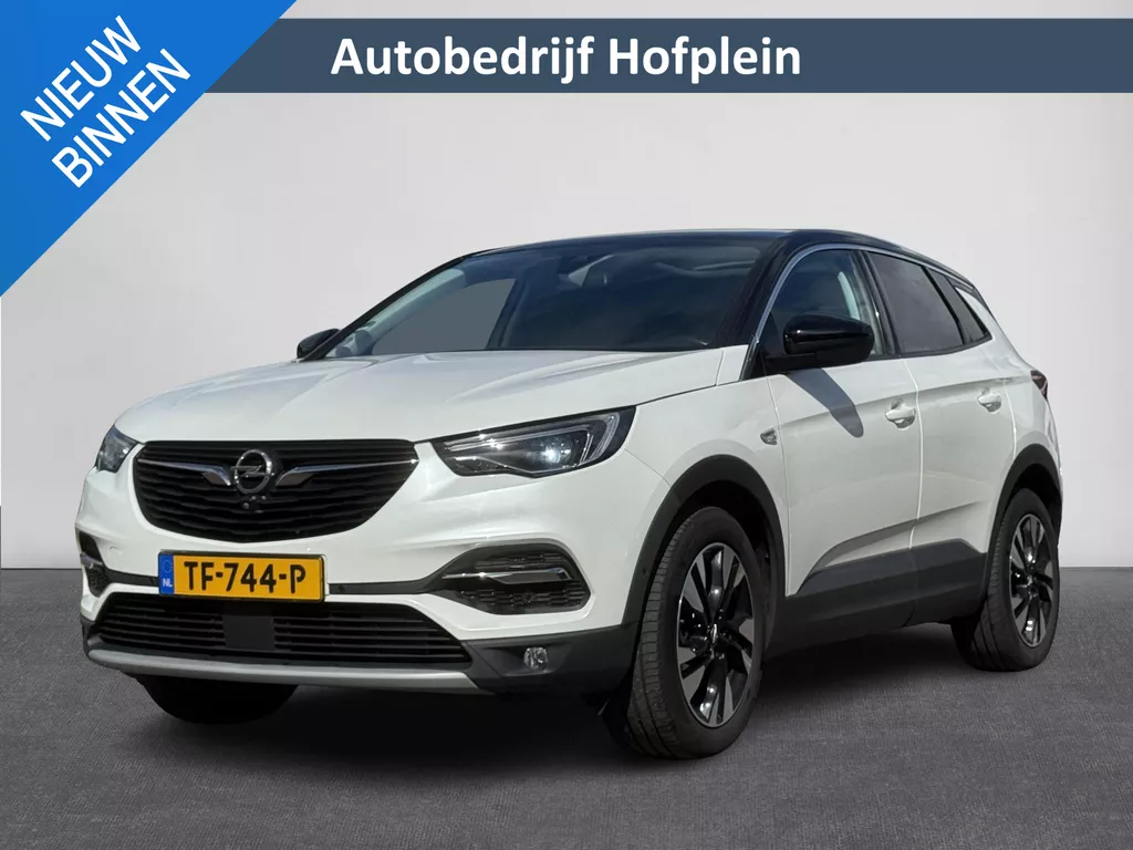 Opel Grandland X 1.2 Turbo Automaat Ultimate | Camera |  | Climate Control | Glazen panorama dak met elektrisch bedienbare zonwering | Apple Carplay/Android Auto | Sportstoelen | 18 Lichtmetalen Velgen | Afwijkende dakkleur | Trekhaak | Trekgewicht 1200kg